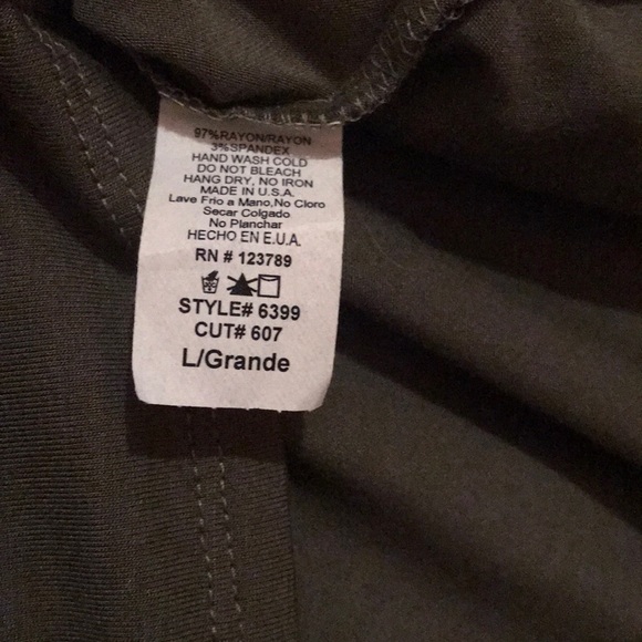 V Neck Tee - Picture 5 of 5